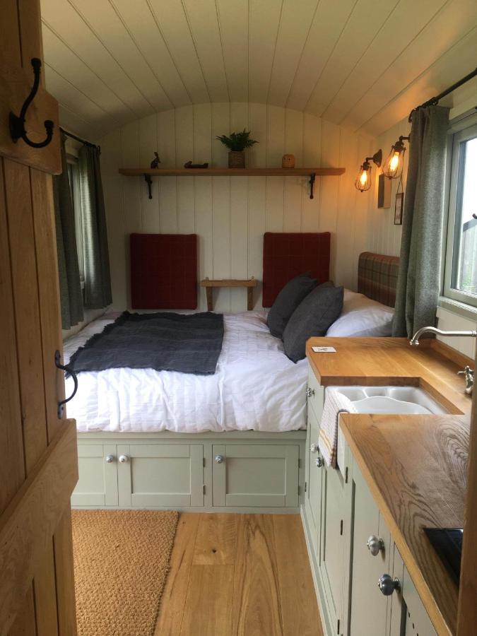 40 Bernisdale - Shepherds Hut Skeabost Екстериор снимка
